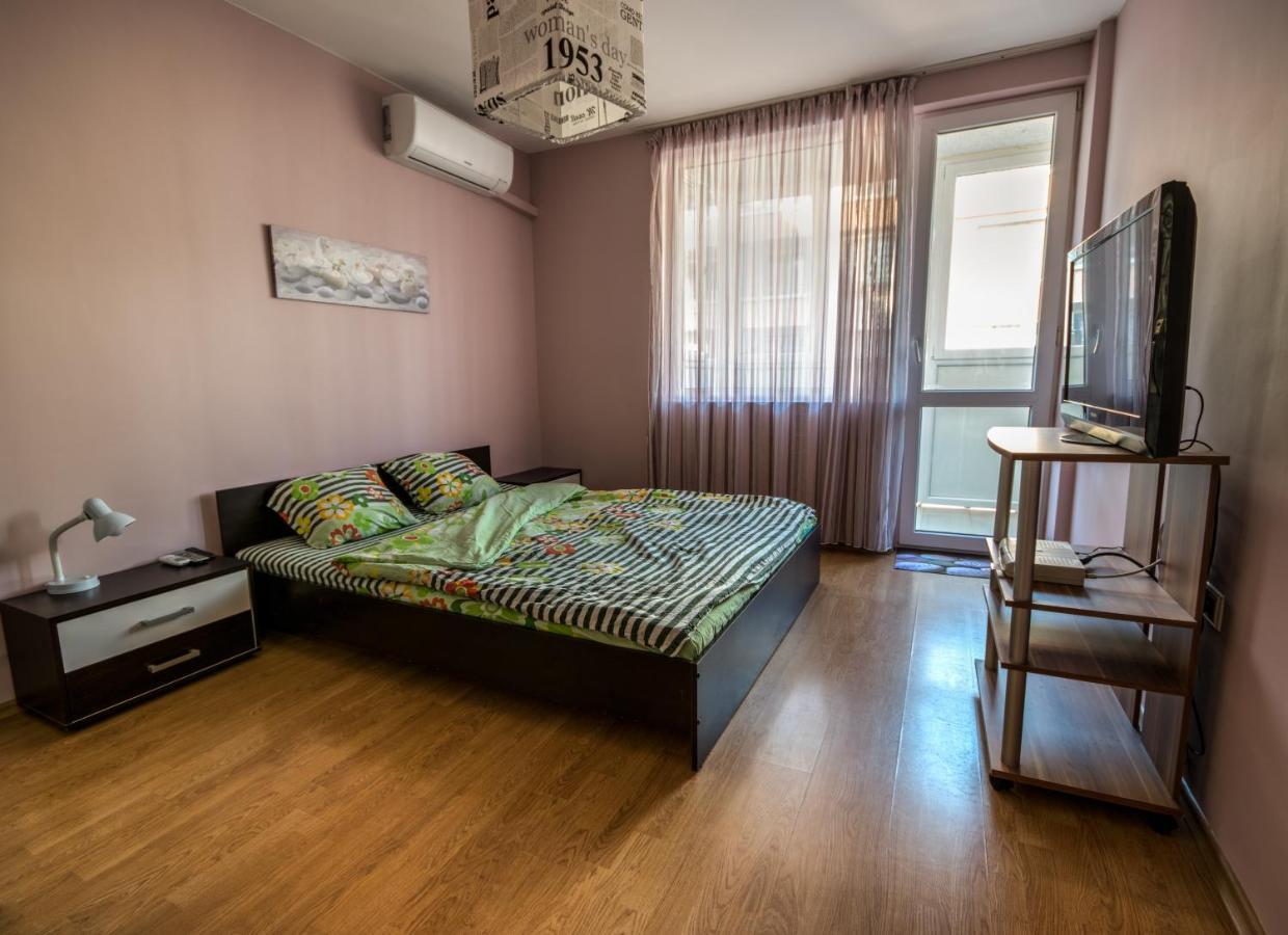 Great Apartment Near The Sea,Central Place! Burgas Extérieur photo